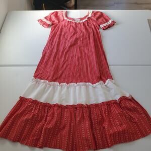 Mako Hawaii Dress Womens 10 Red White Muumuu Eyelet Ruffle Maxi Style 6947